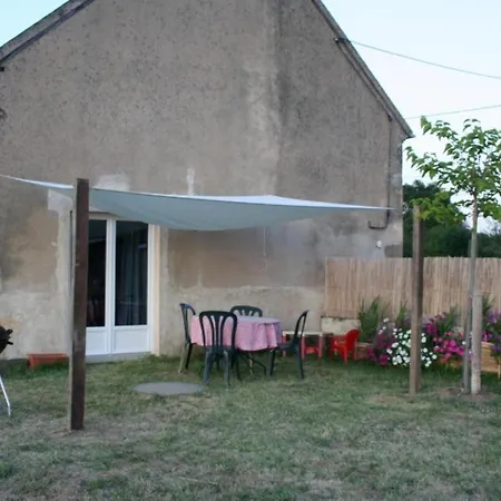 Holiday home Independant A Avec Jardin - Fr-1-489-562 Saint-Genest